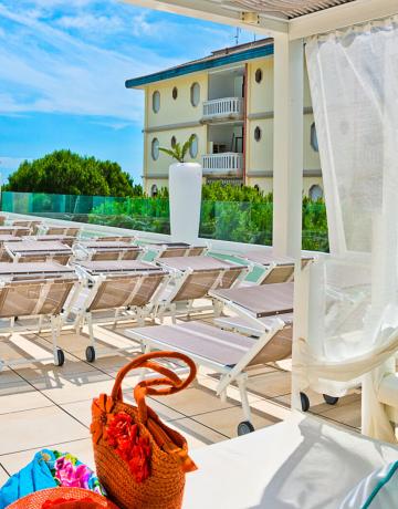 hotel-montecarlo en hotel-bibione-with-pool 033