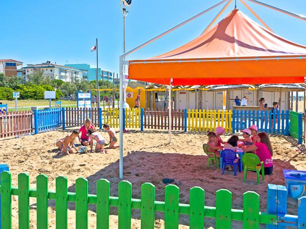 hotel-montecarlo en special-june-offer-for-families-in-bibione 015