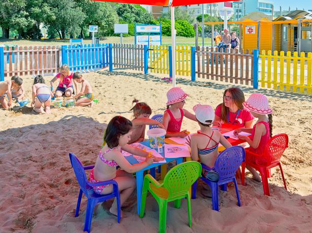 hotel-montecarlo de sonderangebot-im-juni-fuer-familien-in-bibione 013