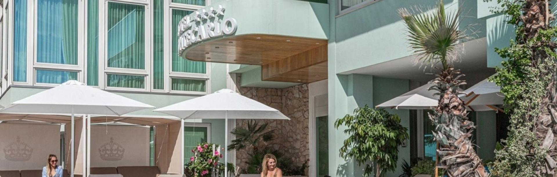 hotel-montecarlo de hotel-bibione-mit-pool 012