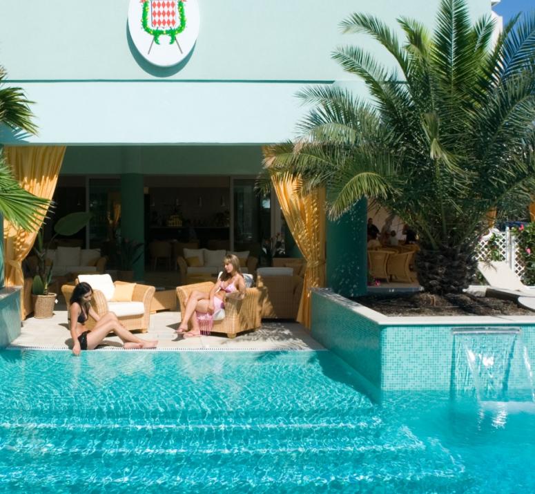 hotel-montecarlo de hotel-bibione-mit-pool 015